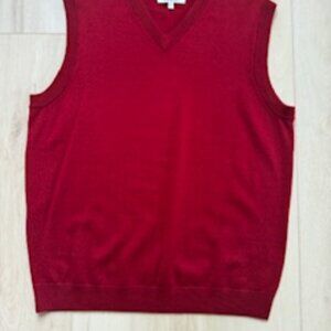 Men's Turnbury Red Sweater Vest Size L